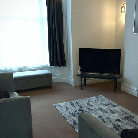 2 Bedroom City Centre Duplex Apt Preston  Exterior foto